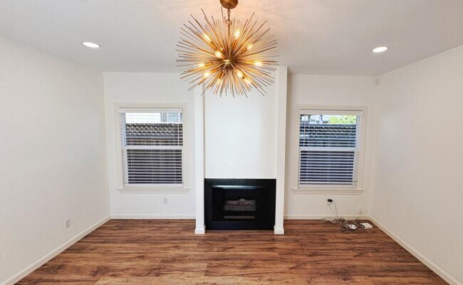 Foto del edificio - 3 bedroom in Santa Clara CA 95050