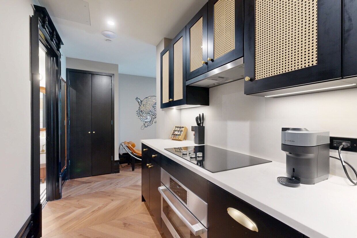 Photo - Freeman Residences Apartments