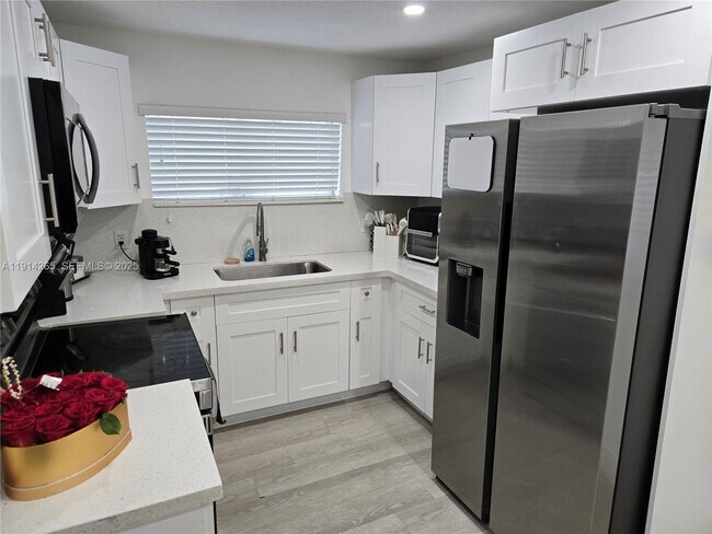 Foto del edificio - 1420 NW 116th St