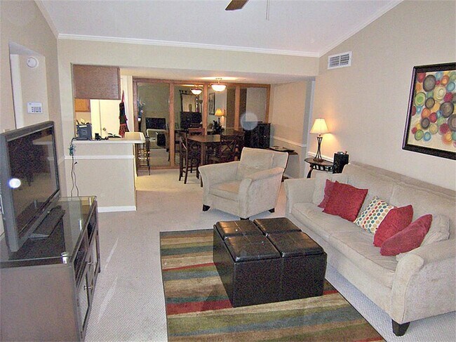 Foto del edificio - 14777 Wunderlich Dr