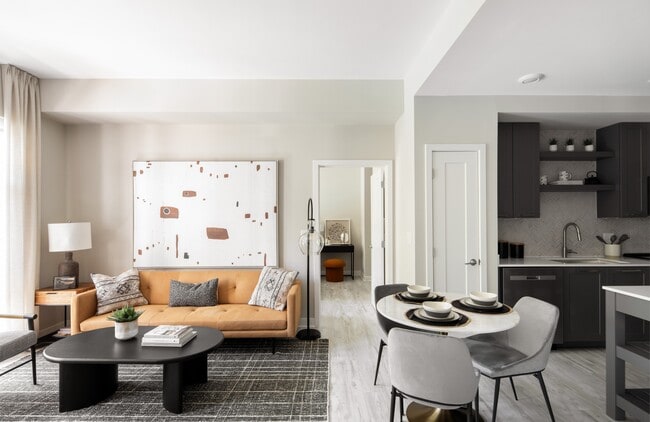 Building Photo - Aspire Huntington Station