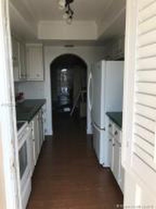 Building Photo - 5800 Margate Blvd