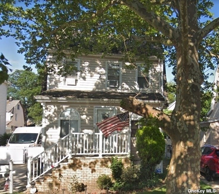 109 Cambridge St, Valley Stream, NY 11581 House for Rent in Valley Stream, NY