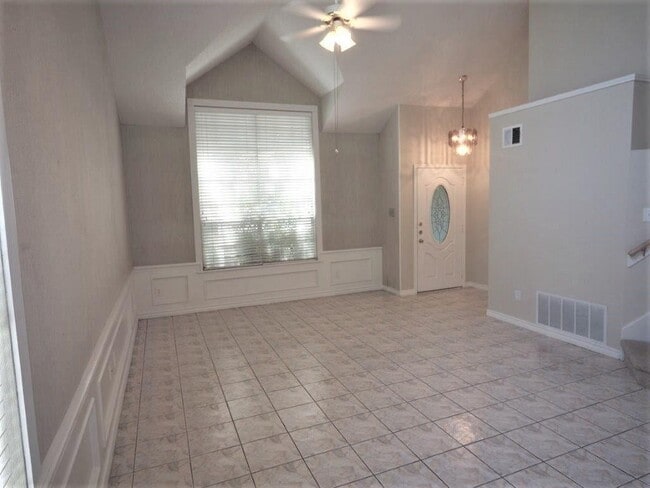 Building Photo - 15007 Wells Port Dr