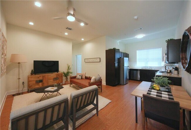 Building Photo - 2400 Louis Henna Blvd