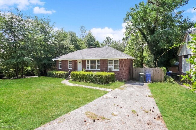 Building Photo - 3 br, 1.5 bath House - 3316 Covenant Road