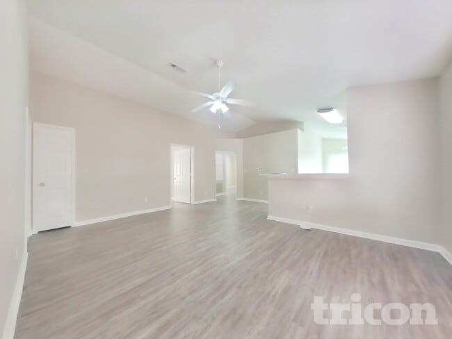 Building Photo - 3131 Kelling St