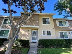 Building Photo - 11 Woodfern