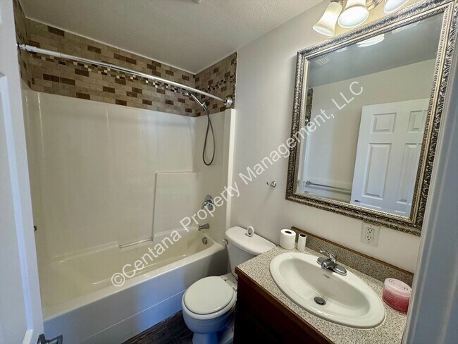 Foto del edificio - 4 bed 2 bath Home for Rent