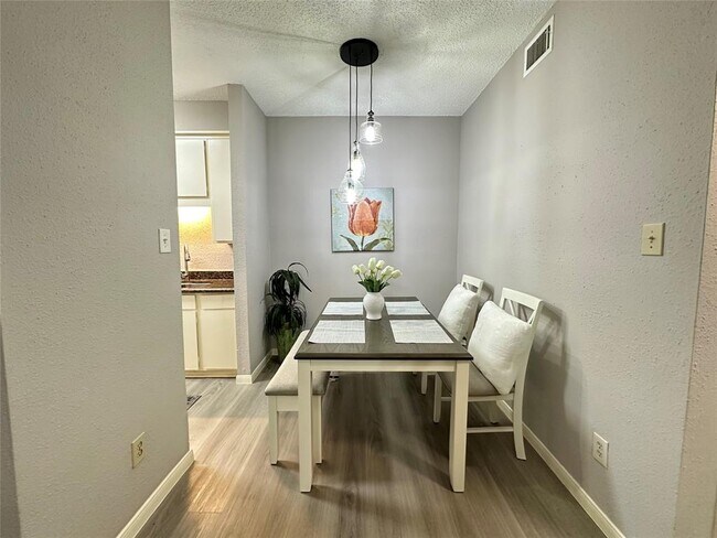 Foto del edificio - 10051 Westpark Dr