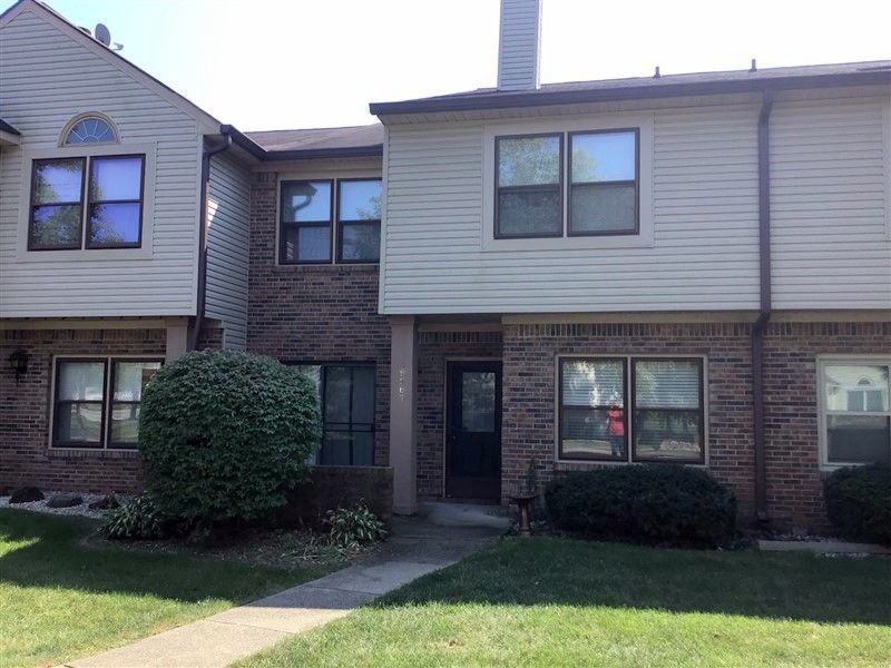 Primary Photo - Perfect 2 be/1.5 ba condo in Pike Township