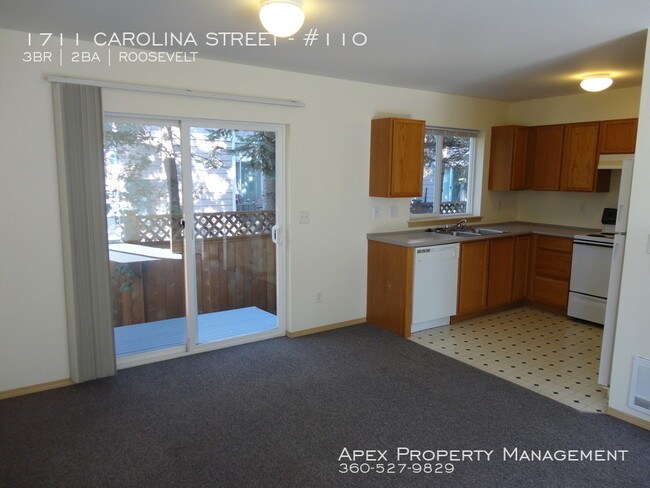 Building Photo - 1711 Carolina St