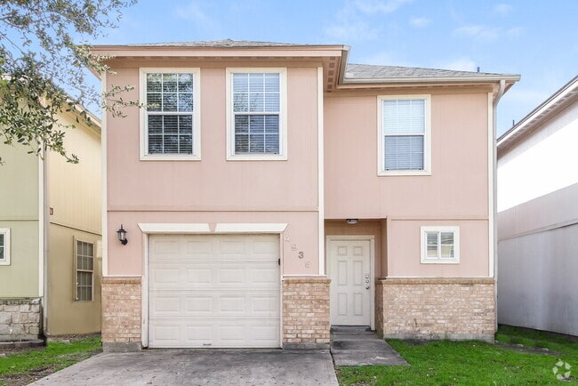 Building Photo - 4935 N Cancun Dr