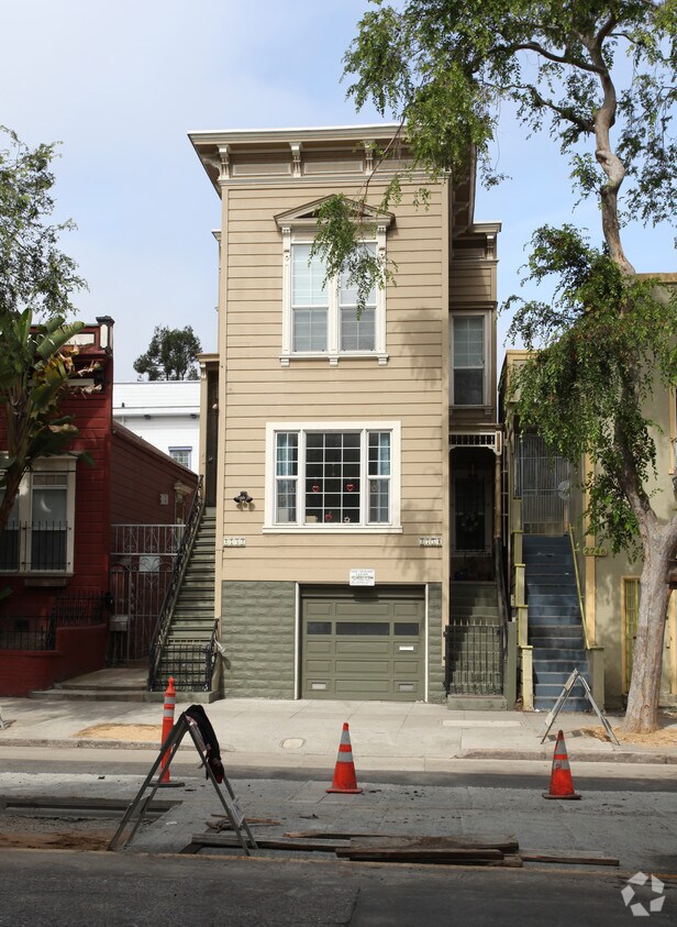 Building Photo - 2750 Folsom St
