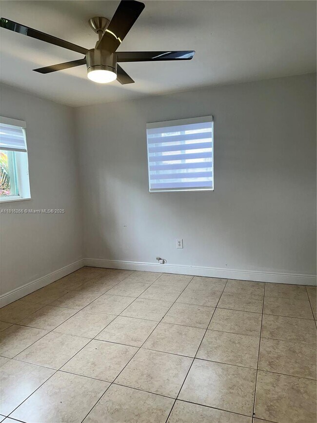 Foto del edificio - 3 bedroom in Miami FL 33167