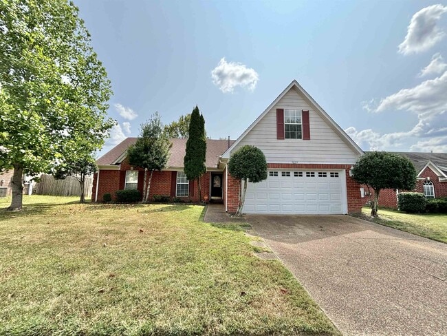 Photo - 9879 Averbury Dr (Cordova, TN) House
