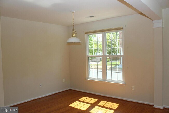 Building Photo - 20965 Kittanning Ln