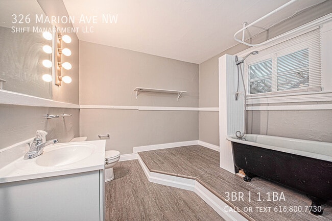 Building Photo - 326 Marion Ave NW