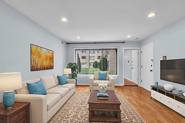 Foto del edificio - 9310 Hamilton Ct