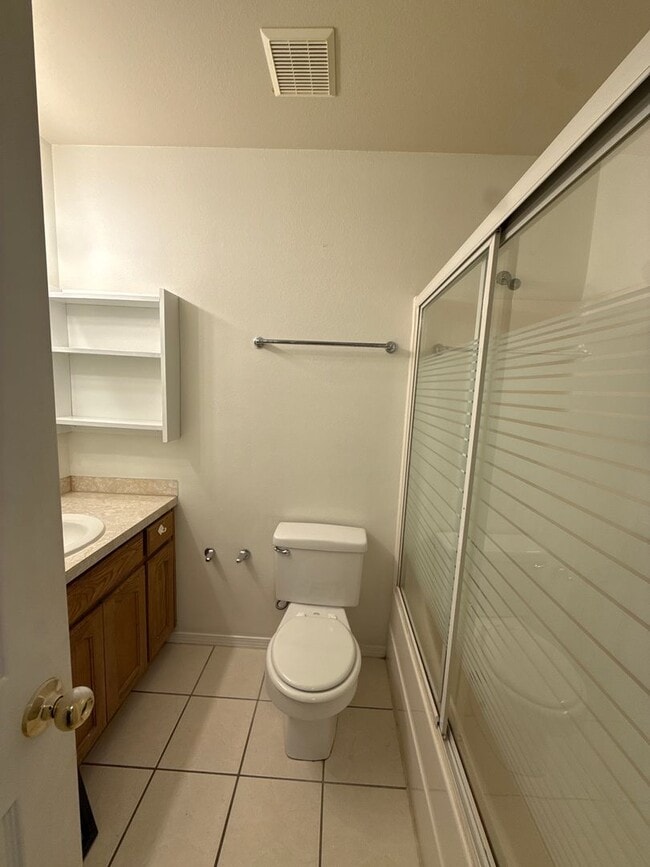 Building Photo - 1304 Ollie Dr