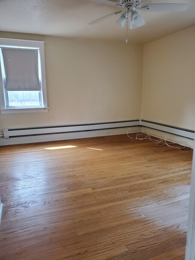 Living Room - 19 Washington St