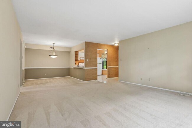 Foto del edificio - 253 Everly Ct