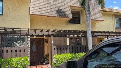 Building Photo - 1114 NW 79th Dr