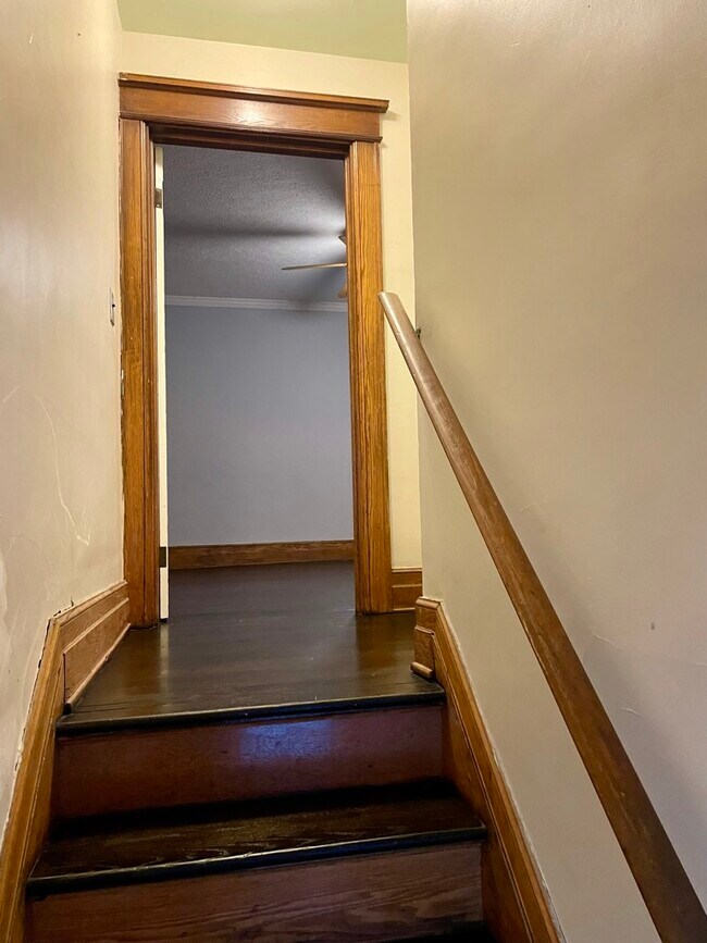 Building Photo - 9 Averill Ave