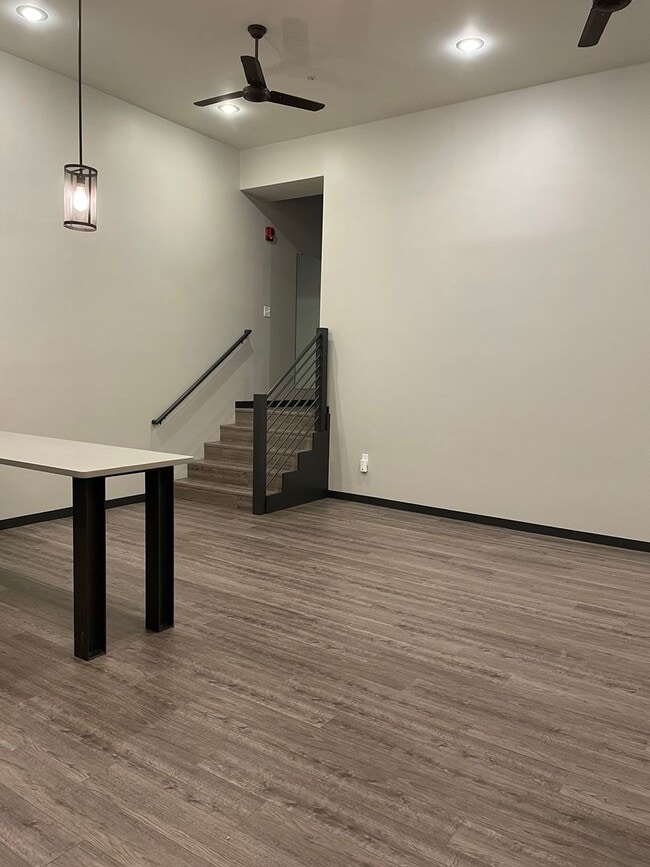 Foto del edificio - 403 W Norfolk Ave