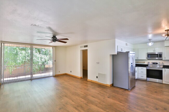 Building Photo - 5246 N 20th St