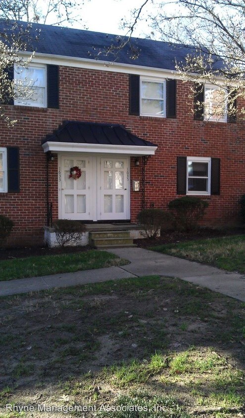 Primary Photo - 2 br, 1.5 bath Apartment - 1635 Sutton Drive