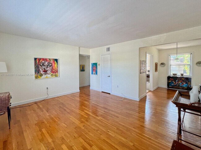 Building Photo - 7880 SW 55th Ave