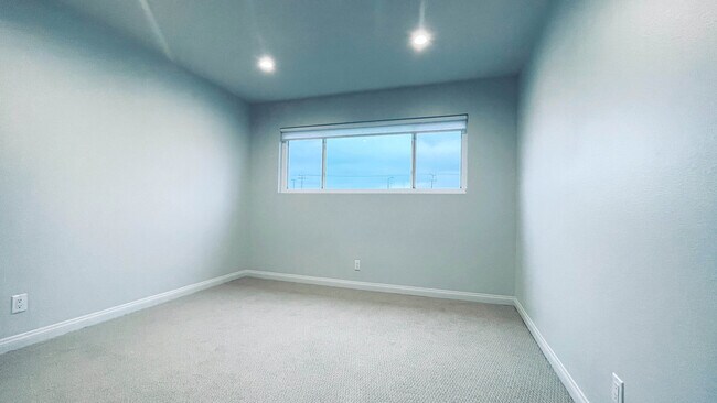 Foto del edificio - 2411 Prospect Ave