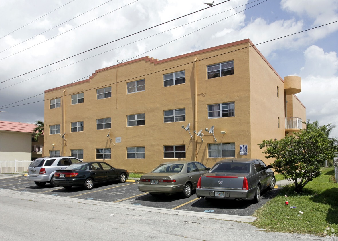 Building Photo - Bryan Apartments