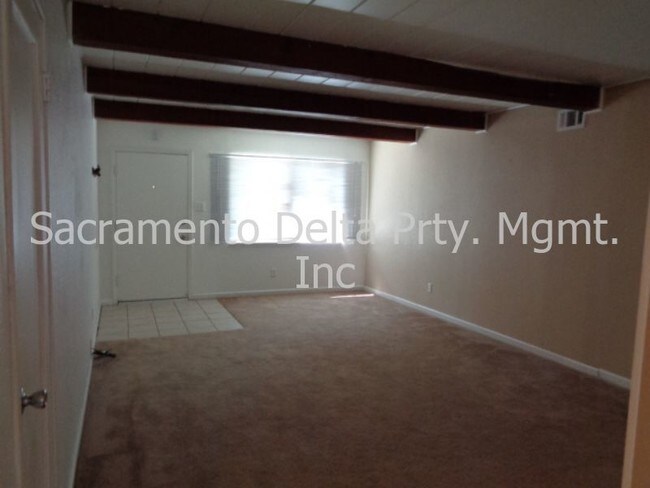 Foto del edificio - 5521 70th St