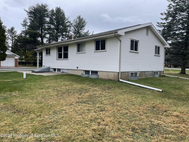 Building Photo - 3771 PA-115