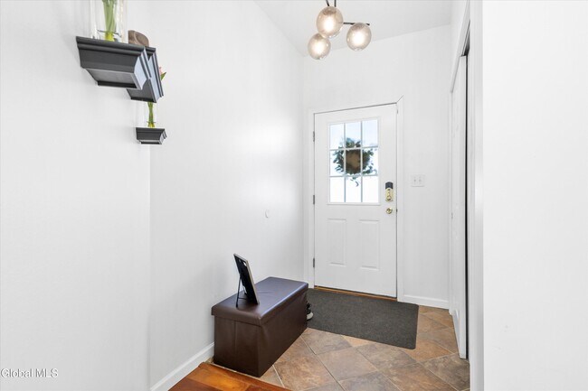 Building Photo - 401 Avalon Pl