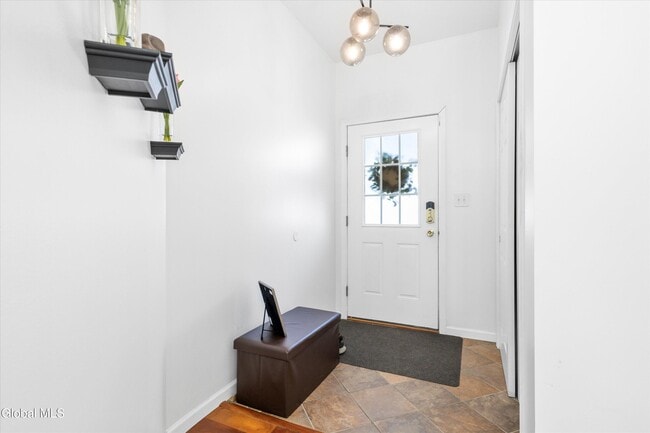 Foto del edificio - 401 Avalon Pl