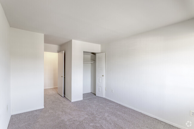 3HAB, 1,5BA - 1.060 ft² - Gateway Square Apartments