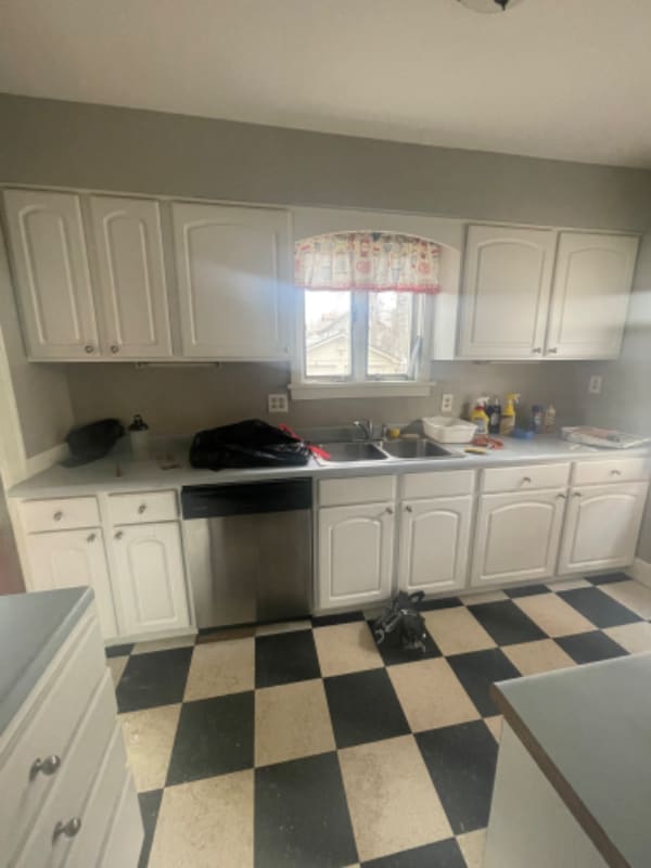 Building Photo - 167 Fairview Ave