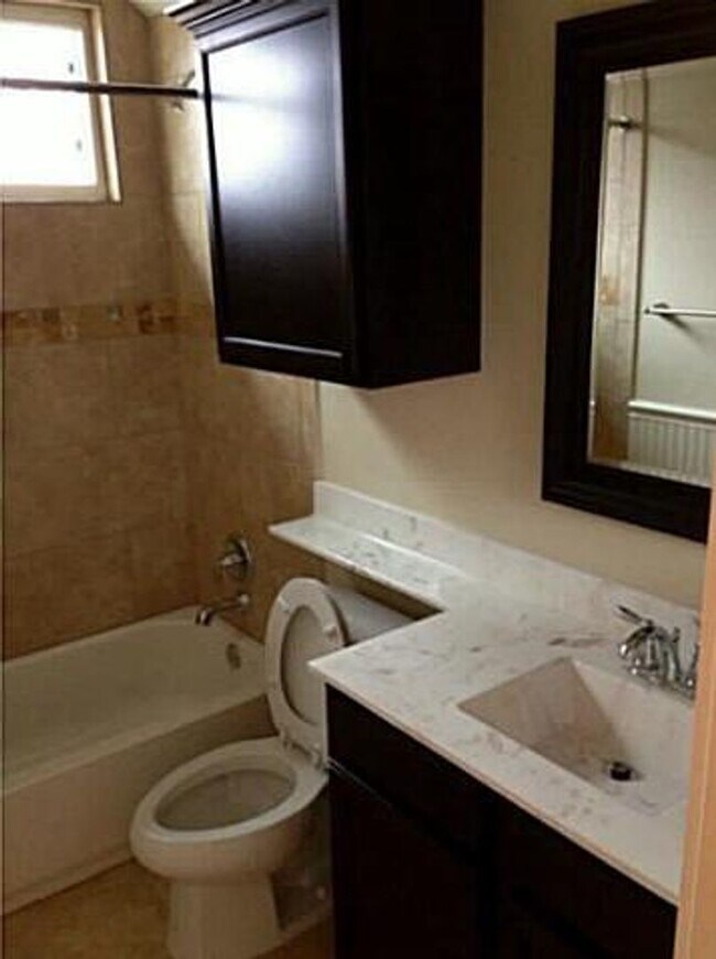 Foto del edificio - Two Homes 8 Bedrooms 6 Baths!