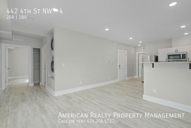 Foto del edificio - 442 4th St NW