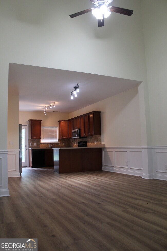 Foto del edificio - 8100 Burkhalter Rd