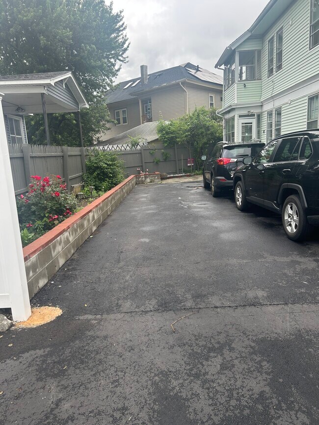 397 Salem St Unit 397, Lawrence, MA 01843 Apartments in Lawrence, MA