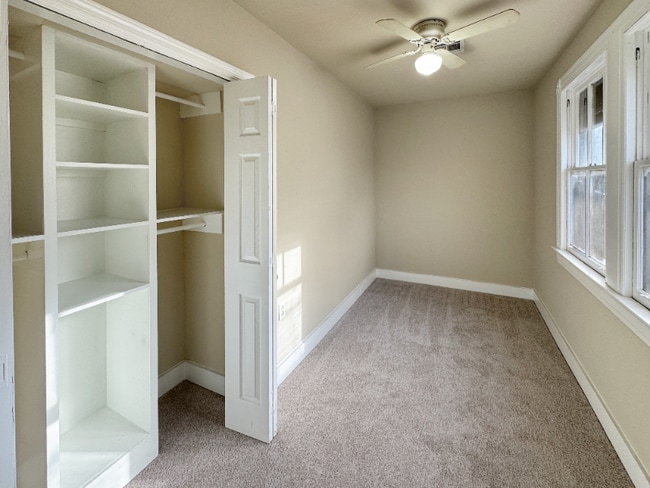 Building Photo - 413 Pailet Ave