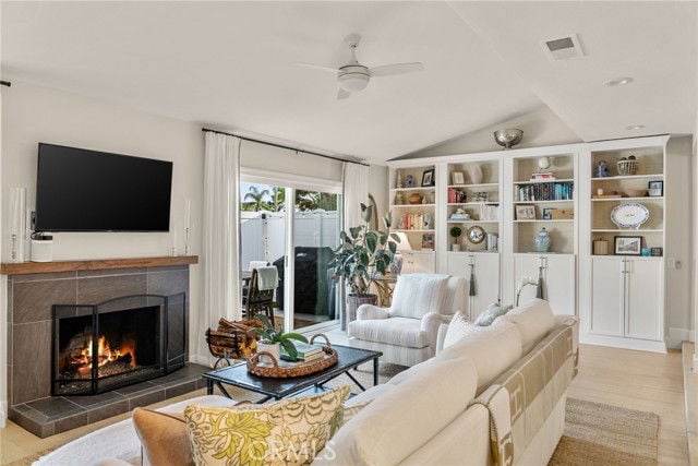 Building Photo - 372 Plaza Estival