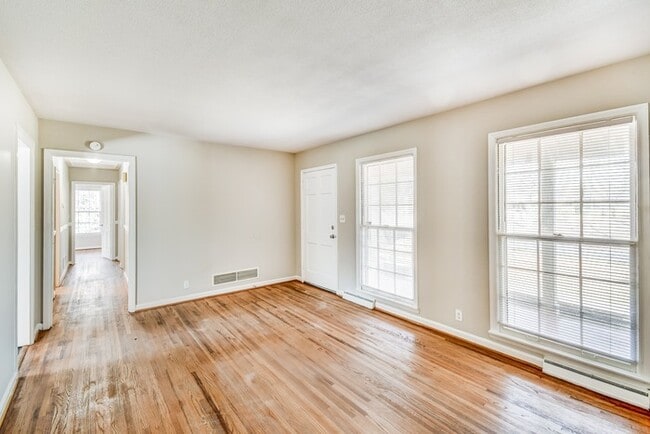 Foto del edificio - 1804 Fultonbrook Rd