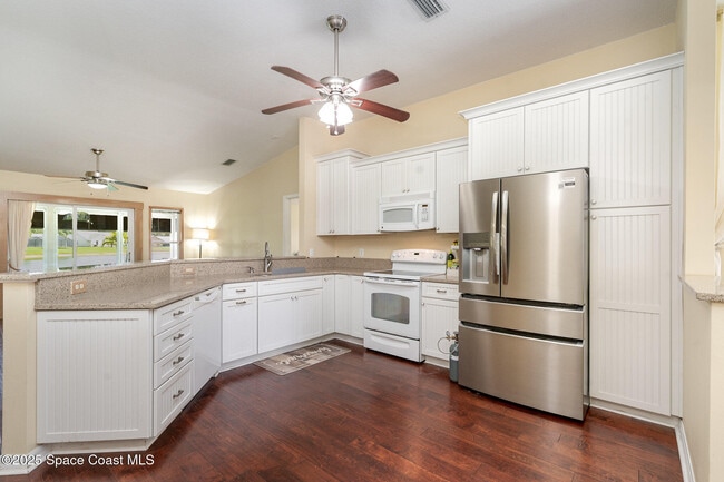 Building Photo - 3623 Egret Dr