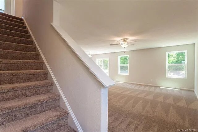 Foto del edificio - 1140 Winding Creek Rd