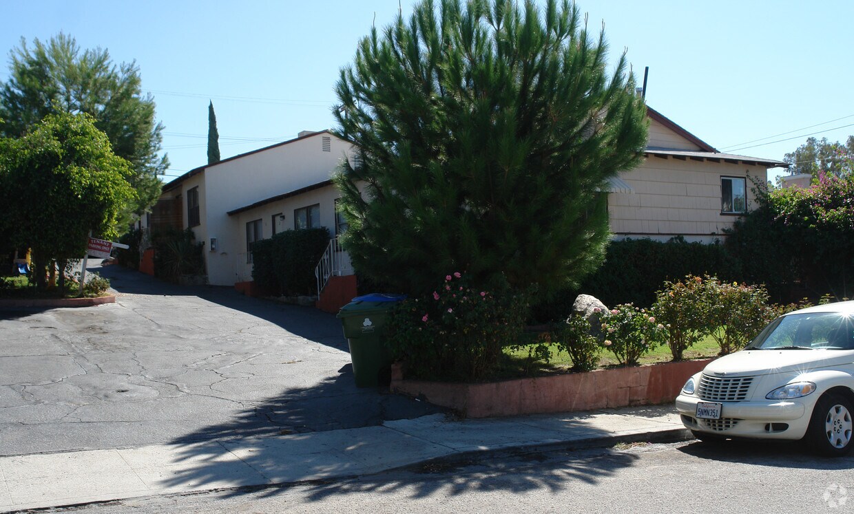 Foto del edificio - 10156 Hillhaven Ave